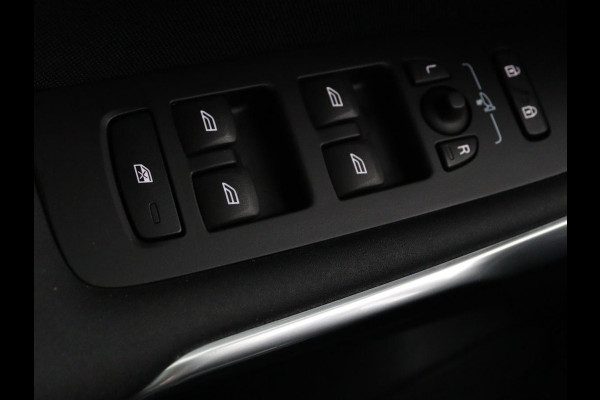 Volvo V40 1.5 T2 Edition+ | Trekhaak | Navigatie | Achteruitrijcamera | Stoelverwarming | Cruise Control | LMV