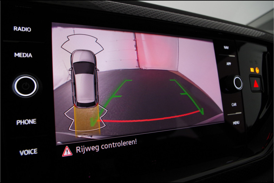 Volkswagen Polo 1.0 TSI Life > Automaat/Torsby velgen/Camera/stoelverwarming... | 2491 |