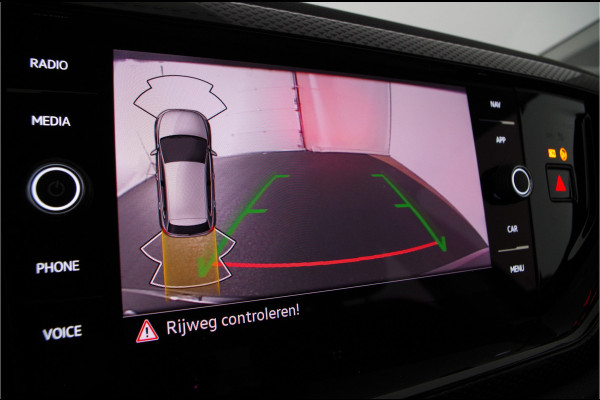Volkswagen Polo 1.0 TSI Life > Automaat/Torsby velgen/Camera/stoelverwarming... | 2491 |