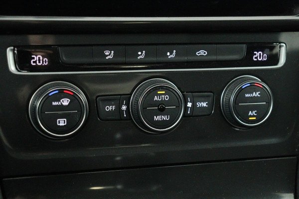 Volkswagen Golf 1.0 TSI Comfortline | Carplay | Navigatie | Adaptive cruise | Climate control | PDC | Bluetooth | Comfortstoelen | LED