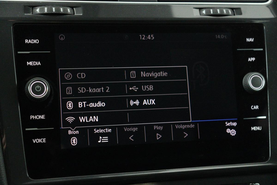 Volkswagen Golf 1.0 TSI Comfortline | Carplay | Navigatie | Adaptive cruise | Climate control | PDC | Bluetooth | Comfortstoelen | LED