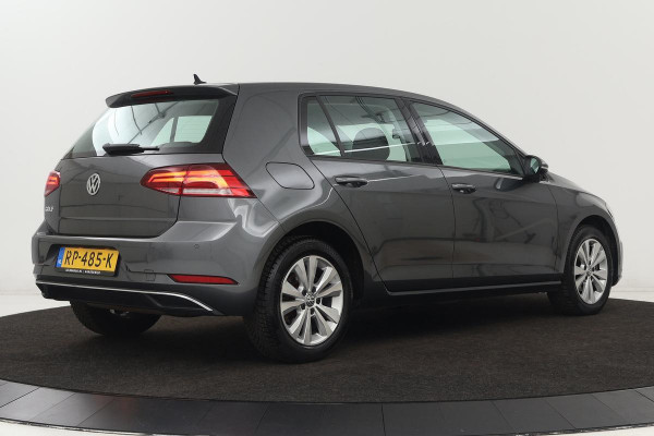 Volkswagen Golf 1.0 TSI Comfortline | Carplay | Navigatie | Adaptive cruise | Climate control | PDC | Bluetooth | Comfortstoelen | LED