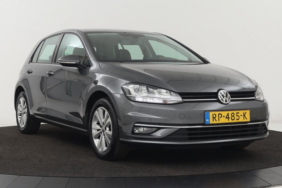 Volkswagen Golf 1.0 TSI Comfortline | Carplay | Navigatie | Adaptive cruise | Climate control | PDC | Bluetooth | Comfortstoelen | LED