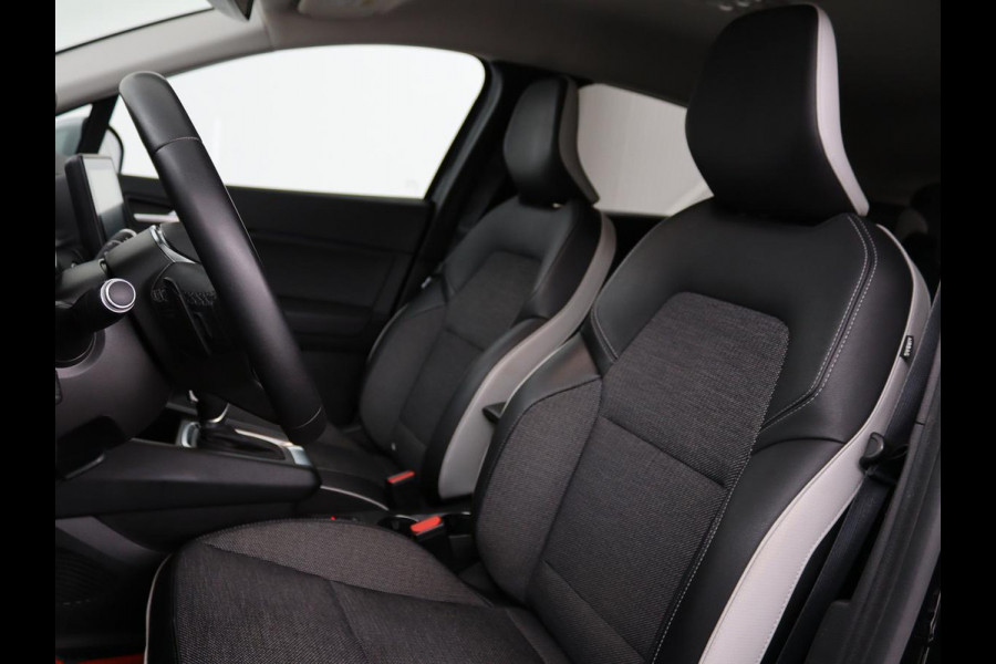 Renault Captur 1.3 TCe 140 Intens | Trekhaak | Automaat | Navi | Apple Carplay | Cruise Control | DAB | LMV