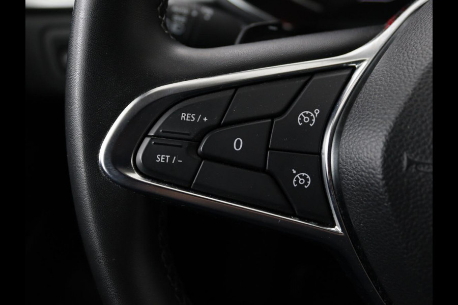 Renault Captur 1.3 TCe 140 Intens | Trekhaak | Automaat | Navi | Apple Carplay | Cruise Control | DAB | LMV