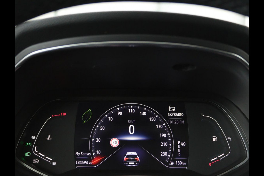 Renault Captur 1.3 TCe 140 Intens | Trekhaak | Automaat | Navi | Apple Carplay | Cruise Control | DAB | LMV