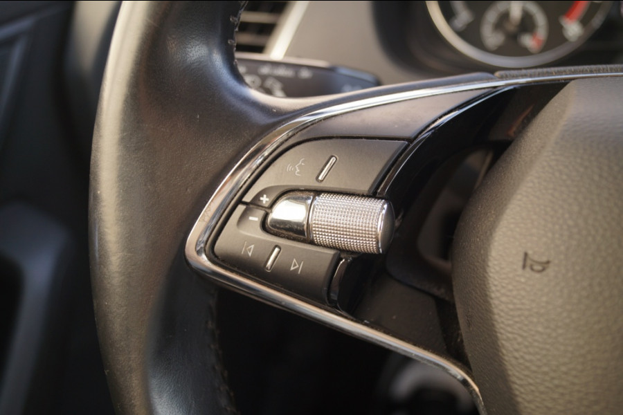 Škoda Fabia Combi 1.0 TSI Ambition -NAVI-PDC-DAB-TREKHAAK-