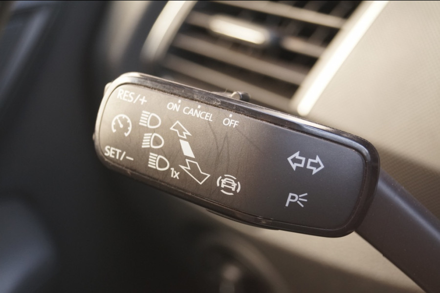 Škoda Fabia Combi 1.0 TSI Ambition -NAVI-PDC-DAB-TREKHAAK-