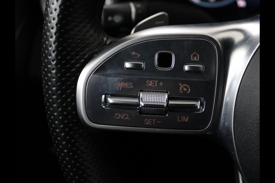 Mercedes-Benz C-Klasse 180 Business Solution | AMG Line| 360 Camera | Cruise Control | Navi | Stoelverwarming | Draadloze Telefoonlader | LMV 18