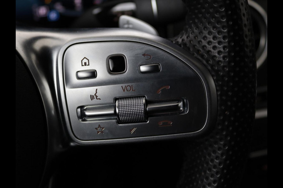 Mercedes-Benz C-Klasse 180 Business Solution | AMG Line| 360 Camera | Cruise Control | Navi | Stoelverwarming | Draadloze Telefoonlader | LMV 18