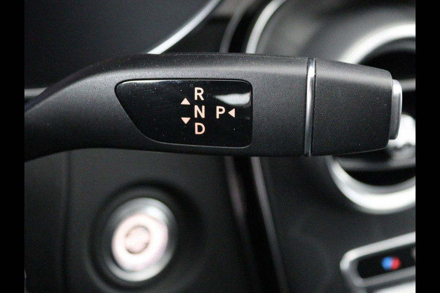 Mercedes-Benz C-Klasse 180 Business Solution | AMG Line| 360 Camera | Cruise Control | Navi | Stoelverwarming | Draadloze Telefoonlader | LMV 18