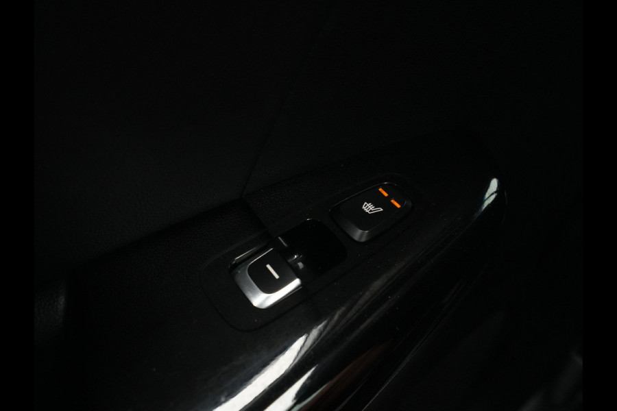 Kia Sportage 1.6 T-GDI 4WD GT-Line Panorama Camera Stoelverwarming Side Assist JBL Carplay 271