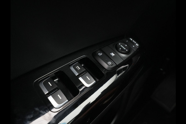 Kia Sportage 1.6 T-GDI 4WD GT-Line Panorama Camera Stoelverwarming Side Assist JBL Carplay 271