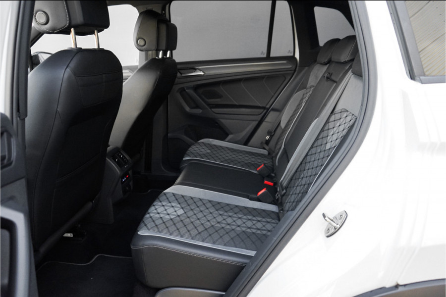 Volkswagen Tiguan 1.4 TSI eHybrid R-Line Black Pack ACC Camera Elek. Trekhaak