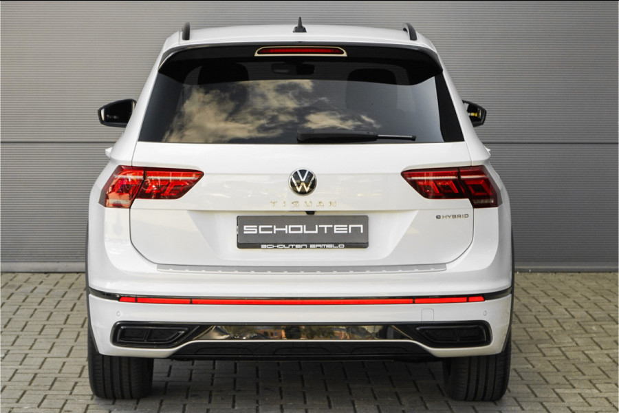 Volkswagen Tiguan 1.4 TSI eHybrid R-Line Black Pack ACC Camera Elek. Trekhaak
