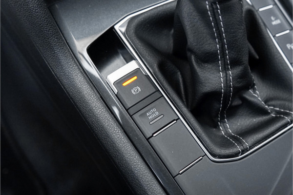 Volkswagen Tiguan 1.4 TSI eHybrid R-Line Black Pack ACC Camera Elek. Trekhaak