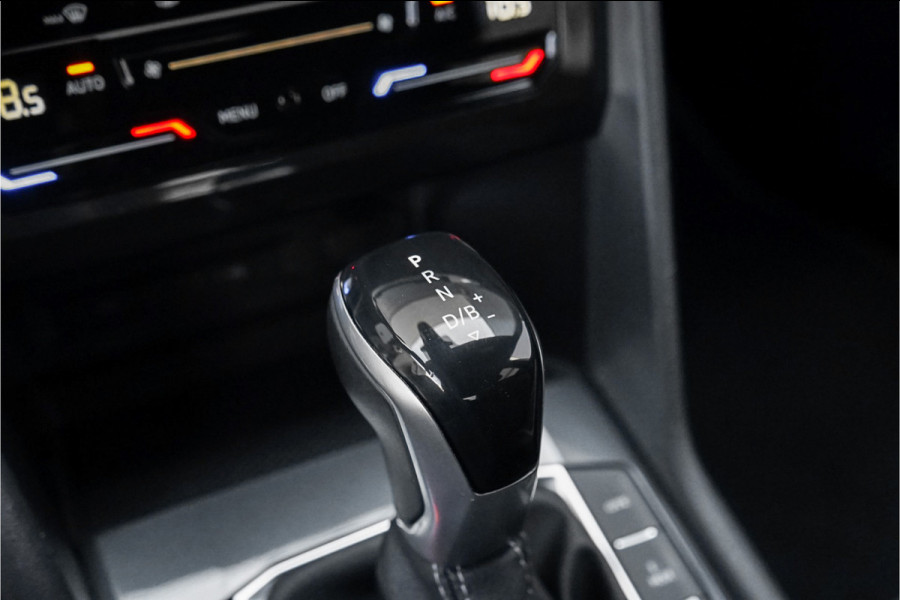 Volkswagen Tiguan 1.4 TSI eHybrid R-Line Black Pack ACC Camera Elek. Trekhaak