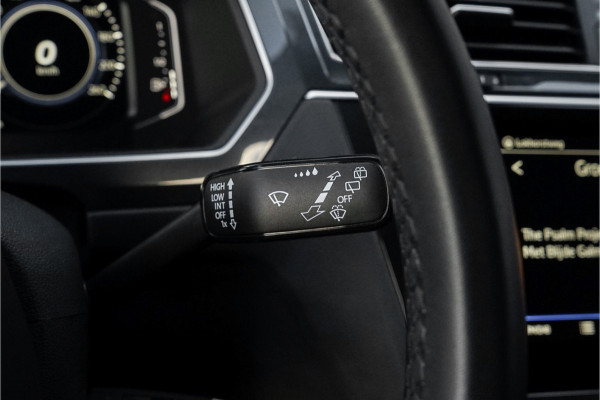 Volkswagen Tiguan 1.4 TSI eHybrid R-Line Black Pack ACC Camera Elek. Trekhaak
