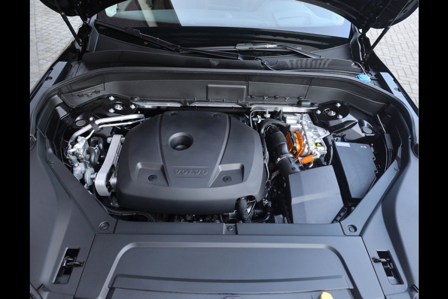 Volvo XC90 T8 AWD Ultra Dark *Pano*Trekhaak*Luchtvering*