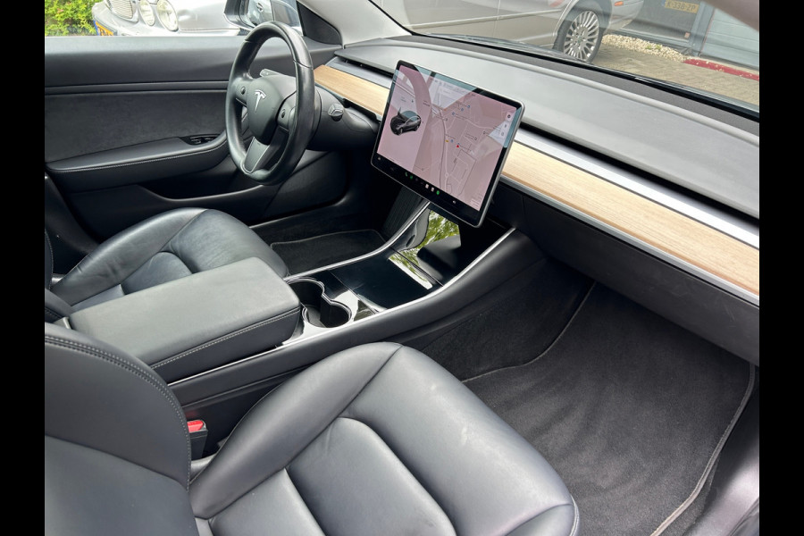 Tesla Model 3 Long Range AWD 75 kWh 84% SOH Trekhaak (910kg) 19 INCH