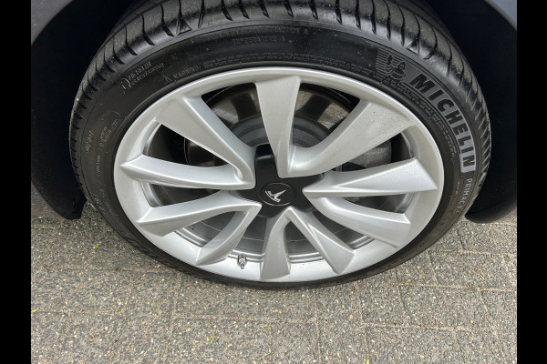 Tesla Model 3 Long Range AWD 75 kWh 84% SOH Trekhaak (910kg) 19 INCH