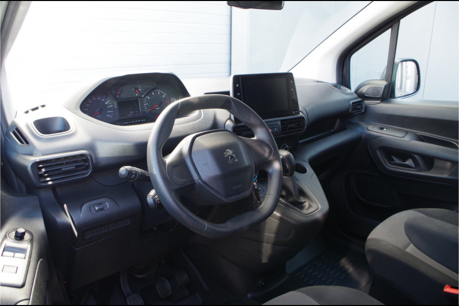 Peugeot Partner 1.5 BlueHDI Premium > Trekhaak/Apple Carplay/Android Auto/All season banden...