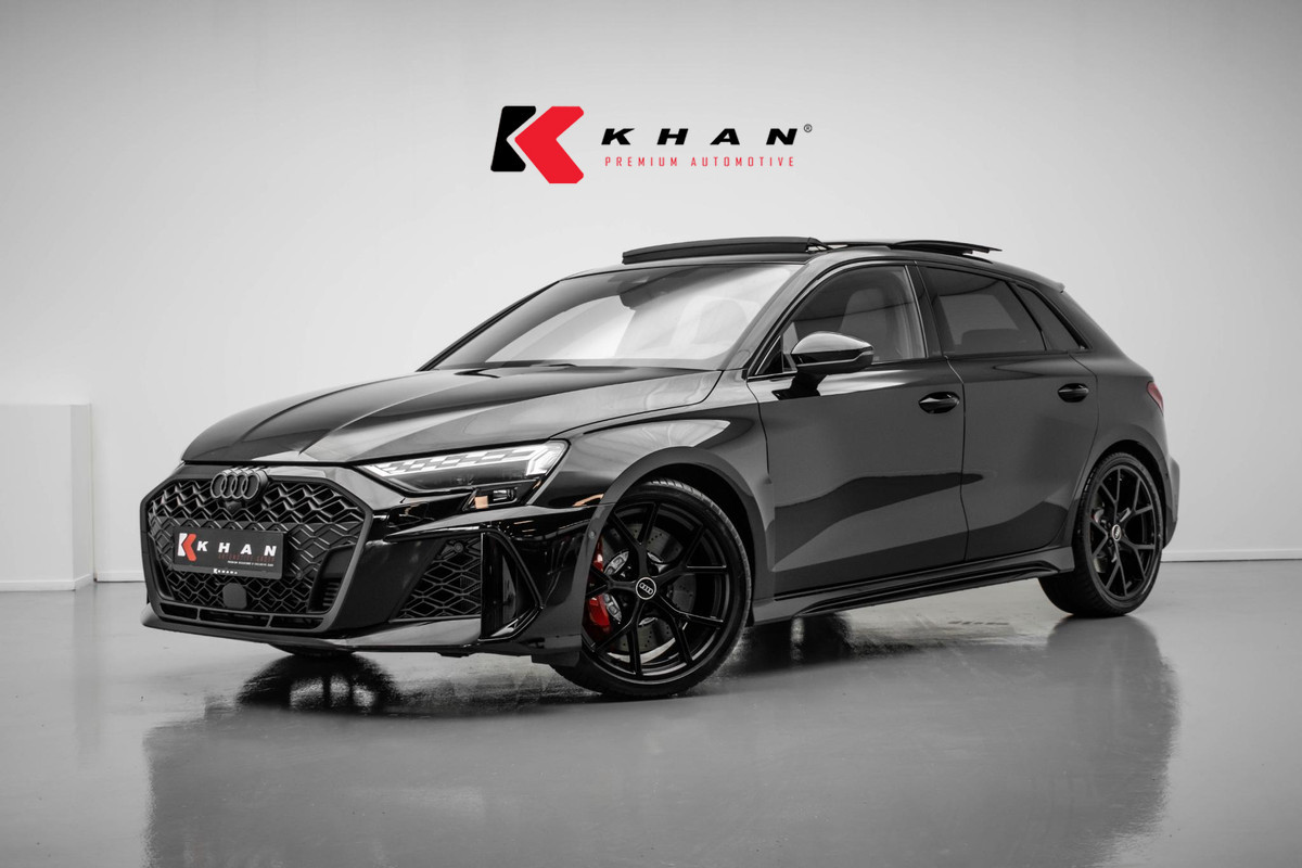 Audi RS3 Sportback 2.5 TFSI quattro |Pano|Kuipstoel|Sonos|HUD| Audi RS3 Sportback 2.5 TFSI quattro |Pano|Kuipstoel|Sonos|HUD|