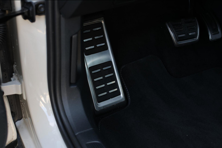 Volkswagen T-Roc 1.5 TSI R-Line *Pano*Camera*Beats*DSG*Virtual Plus*