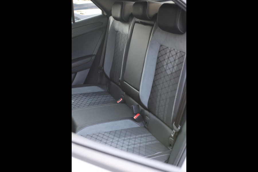 Volkswagen T-Roc 1.5 TSI R-Line *Pano*Camera*Beats*DSG*Virtual Plus*