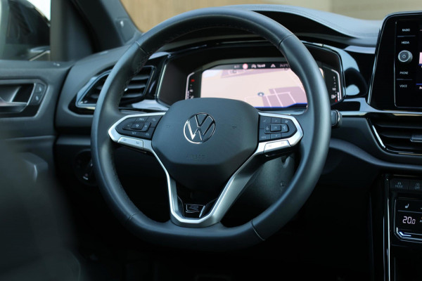 Volkswagen T-Roc 1.5 TSI R-Line *Pano*Camera*Beats*DSG*Virtual Plus*