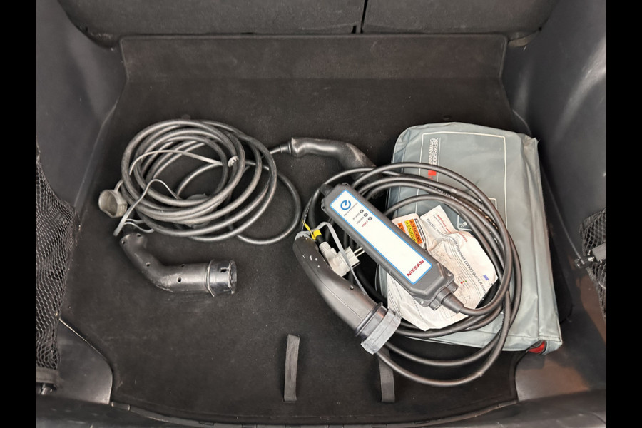 Nissan Leaf 2.ZERO EDITION 40 kWh Aut. *ADAPTIVE-CRUISE | DIGI-COCKPIT | TOP-VIEW | BLINDSPOT | KEYLESS | DAB+ | LANE-ASSIST | HEATED-SEATS | ECC | PDC | COMFORT-SEATS | CARPLAY | 17"ALU*