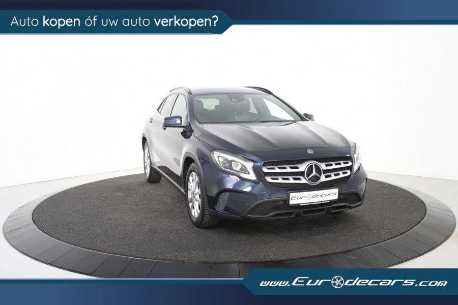 Mercedes-Benz GLA 180 Business Solution *1ste Eigenaar*Navigatie*Leer*Parkassist*