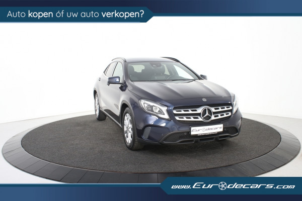 Mercedes-Benz GLA 180 Business Solution *1ste Eigenaar*Navigatie*Leer*Parkassist*