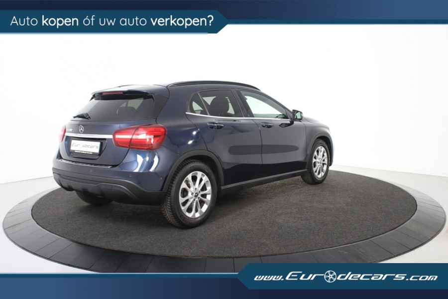 Mercedes-Benz GLA 180 Business Solution *1ste Eigenaar*Navigatie*Leer*Parkassist*