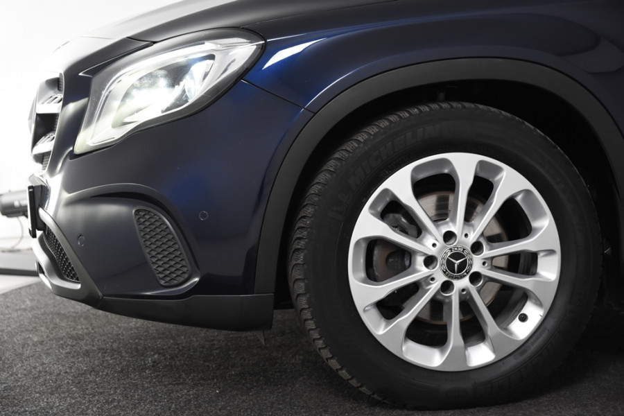 Mercedes-Benz GLA 180 Business Solution *1ste Eigenaar*Navigatie*Leer*Parkassist*