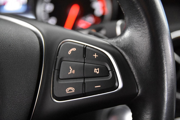 Mercedes-Benz GLA 180 Business Solution *1ste Eigenaar*Navigatie*Leer*Parkassist*