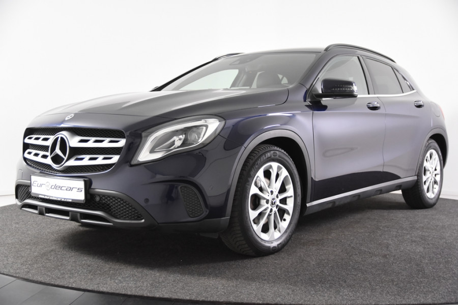 Mercedes-Benz GLA 180 Business Solution *1ste Eigenaar*Navigatie*Leer*Parkassist*
