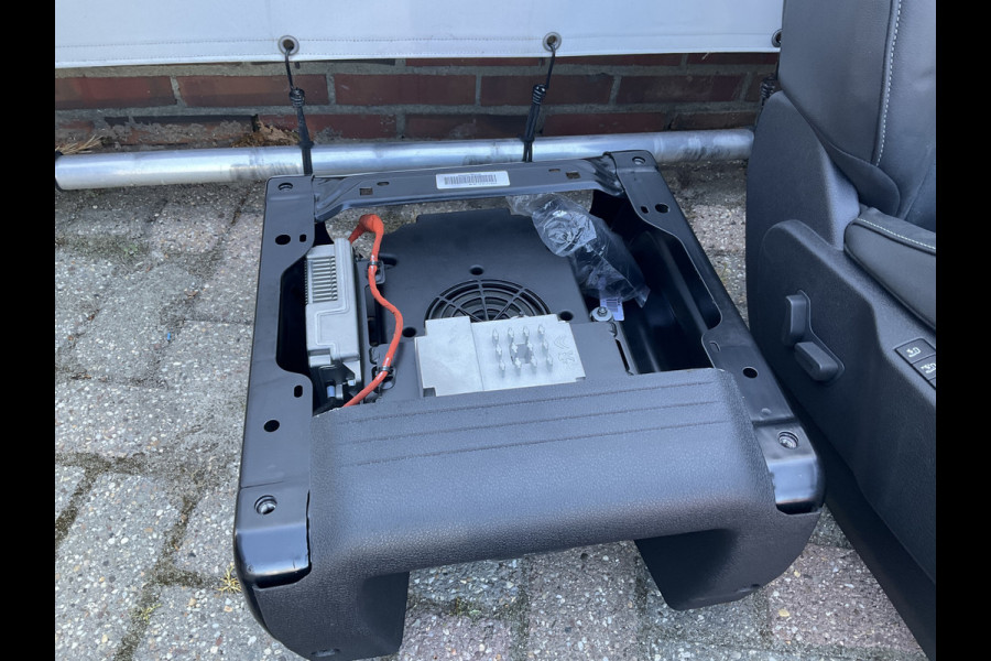 Opel Zafira-e Life 7-Pers Innovation 57 kWh Braun-Ability-Stoellift Trekhaak Leder Pano Hud Vol opties!