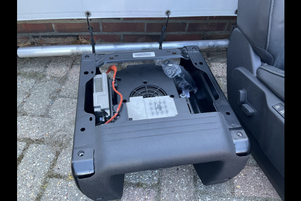 Opel Zafira-e Life 7-Pers Innovation 57 kWh Braun-Ability-Stoellift Trekhaak Leder Pano Hud Vol opties!