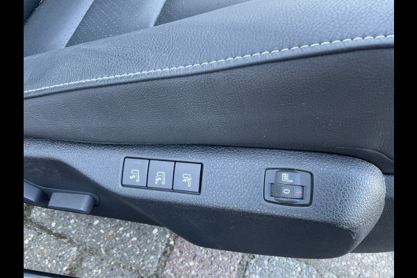 Opel Zafira-e Life 7-Pers Innovation 57 kWh Braun-Ability-Stoellift Trekhaak Leder Pano Hud Vol opties!