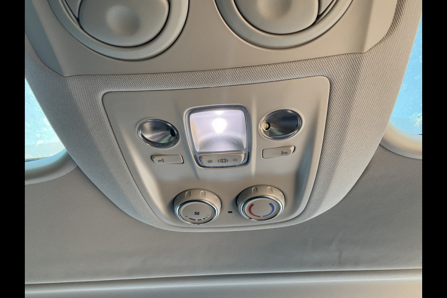 Opel Zafira-e Life 7-Pers Innovation 57 kWh Braun-Ability-Stoellift Trekhaak Leder Pano Hud Vol opties!