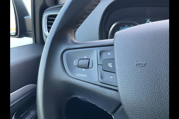 Opel Zafira-e Life 7-Pers Innovation 57 kWh Braun-Ability-Stoellift Trekhaak Leder Pano Hud Vol opties!
