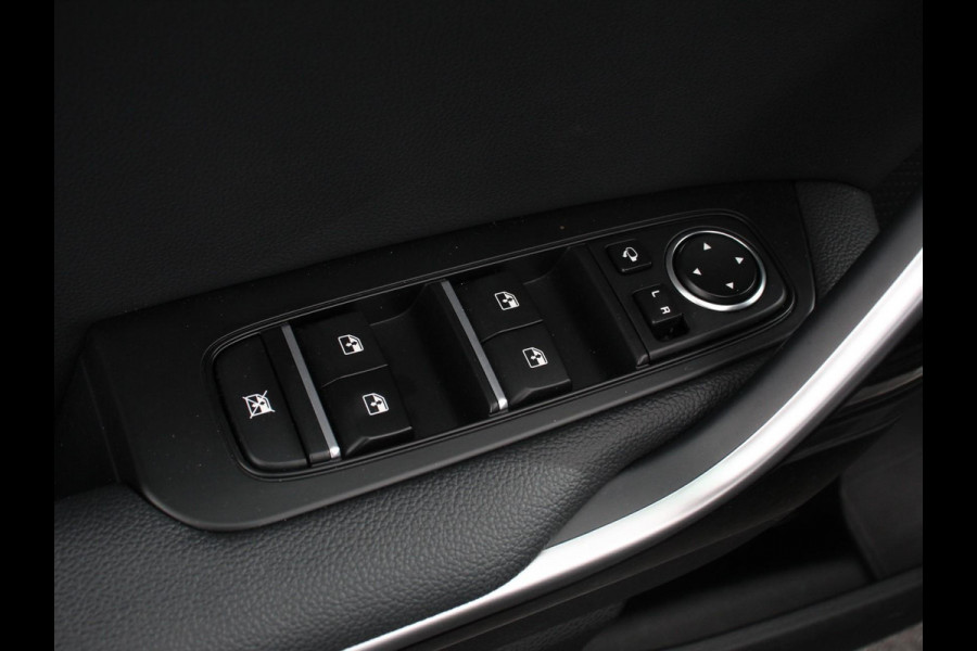 Kia Ceed Sportswagon 1.6 GDI PHEV DynamicLine Climate control Achteruitrij camera Parkeersensoren Adaptive cruise control Verwarmde voorstoelen LED Navigatie Stuurverwarming Apple Carplay/ Android Auto
