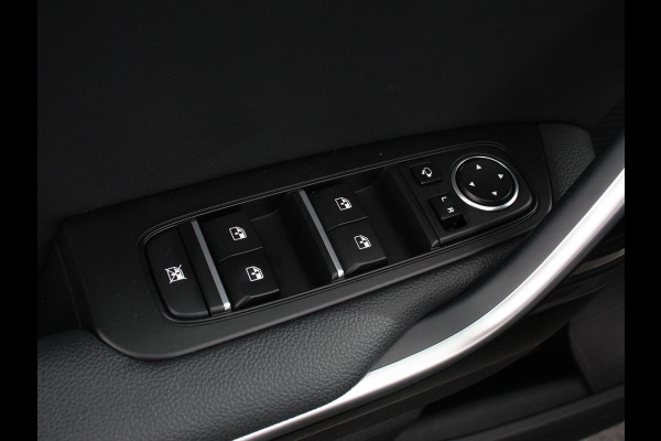 Kia Ceed Sportswagon 1.6 GDI PHEV DynamicLine Climate control Achteruitrij camera Parkeersensoren Adaptive cruise control Verwarmde voorstoelen LED Navigatie Stuurverwarming Apple Carplay/ Android Auto