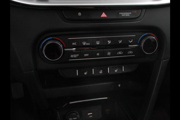Kia Ceed Sportswagon 1.6 GDI PHEV DynamicLine Climate control Achteruitrij camera Parkeersensoren Adaptive cruise control Verwarmde voorstoelen LED Navigatie Stuurverwarming Apple Carplay/ Android Auto