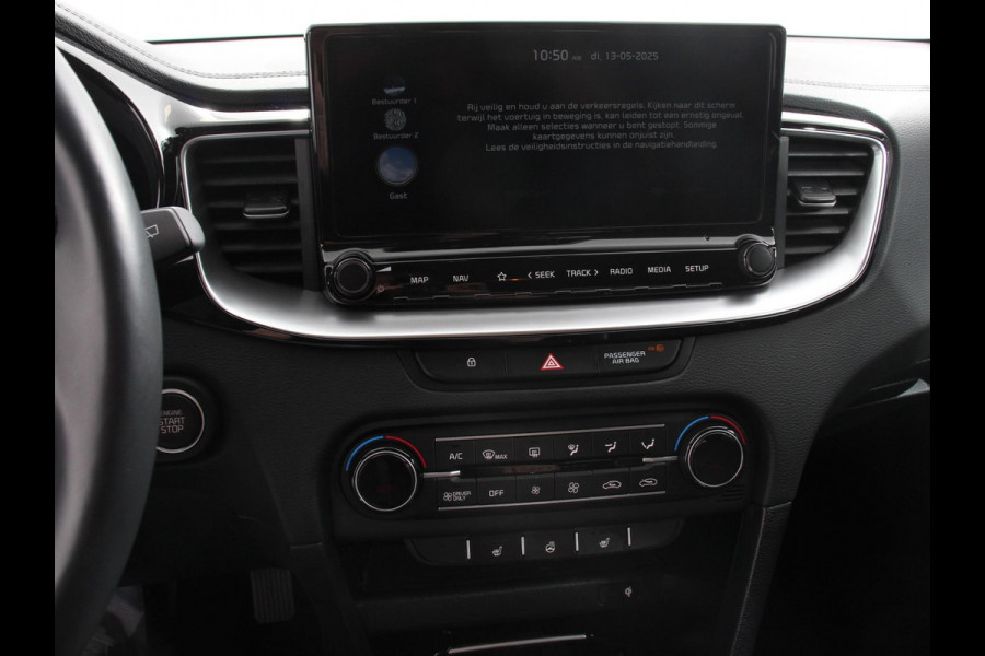 Kia Ceed Sportswagon 1.6 GDI PHEV DynamicLine Climate control Achteruitrij camera Parkeersensoren Adaptive cruise control Verwarmde voorstoelen LED Navigatie Stuurverwarming Apple Carplay/ Android Auto