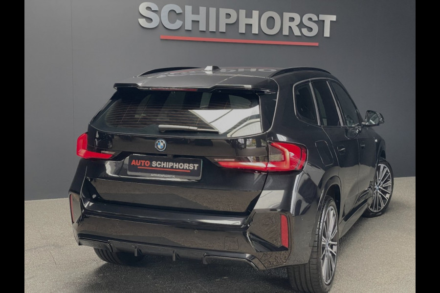 BMW X1 x-Drive 25e M-Sport/20 inch/trekhaak/elec stoelen/leer/harman ka