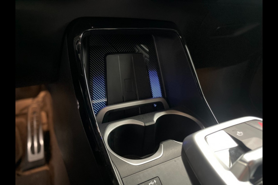 BMW X1 x-Drive 25e M-Sport/20 inch/trekhaak/elec stoelen/leer/harman ka