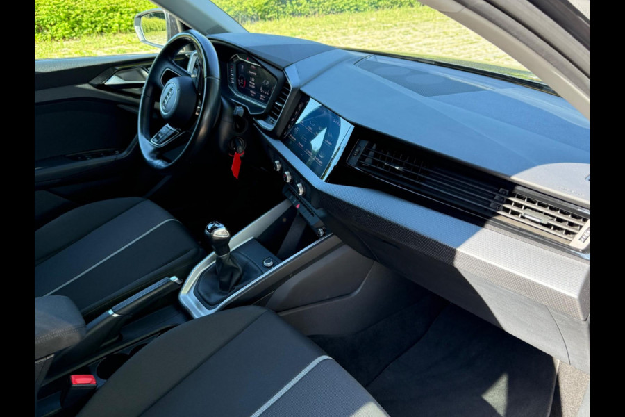 Audi A1 Sportback 25 TFSI Pro Line,carplay,dab, digitaal cocpit, cruise control,1 e eigenaar,NL auto met nationale auto pas