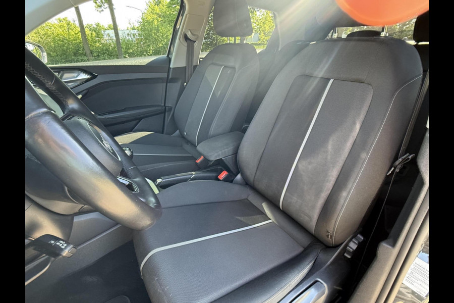 Audi A1 Sportback 25 TFSI Pro Line,carplay,dab, digitaal cocpit, cruise control,1 e eigenaar,NL auto met nationale auto pas